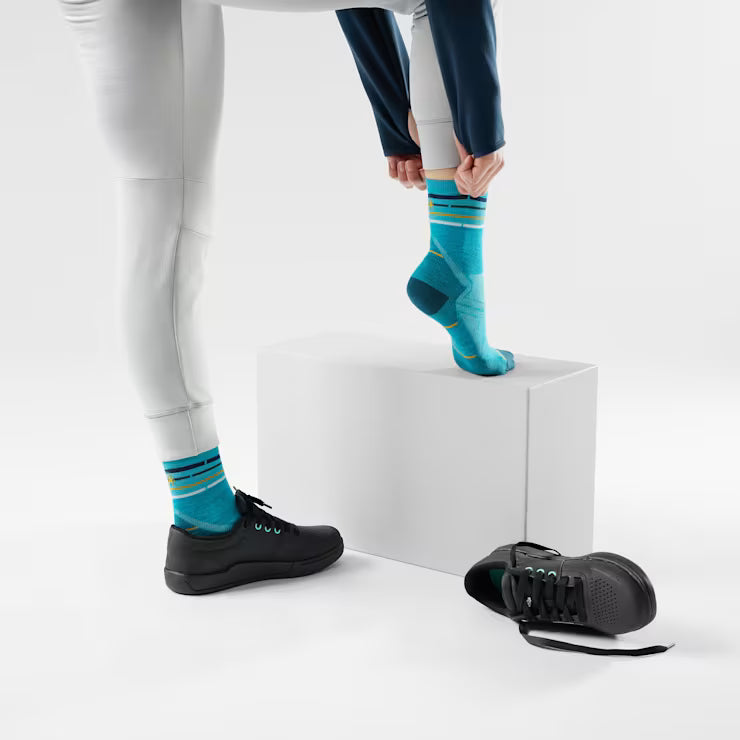 Run Zero Cushion Mid Crew Socks Women's